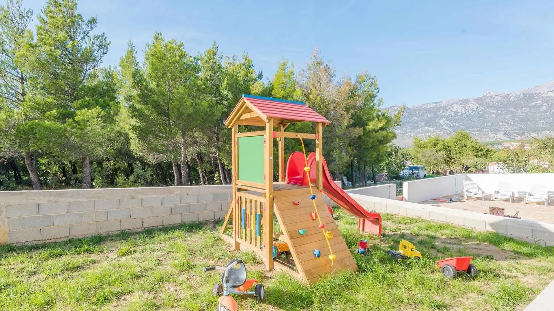 Holiday Home In Jasenice 31210