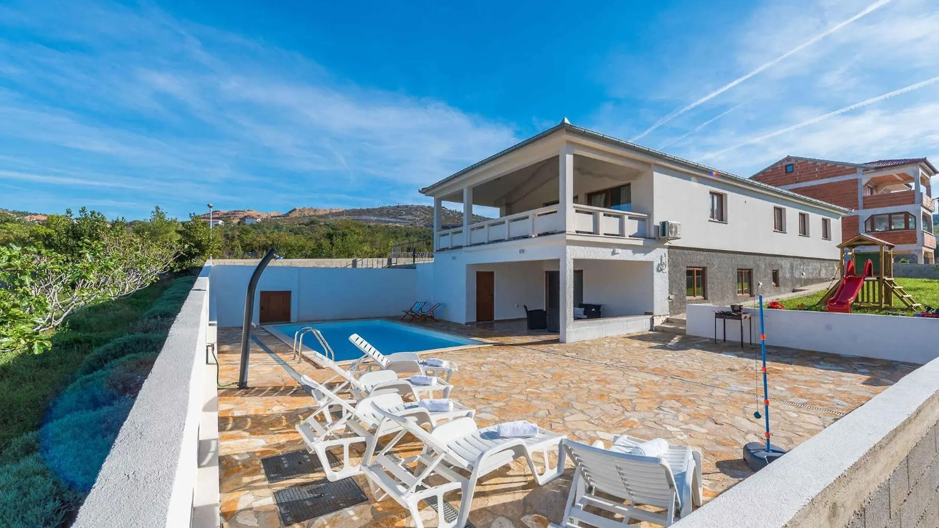 Holiday Home In Jasenice 31210  جاسينايس